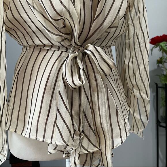 NEW R Malcolm Nordstrom Silk Belted Wrap Statement Sleeve Semi Sheer Top
M NWOT - Picture 4 of 16